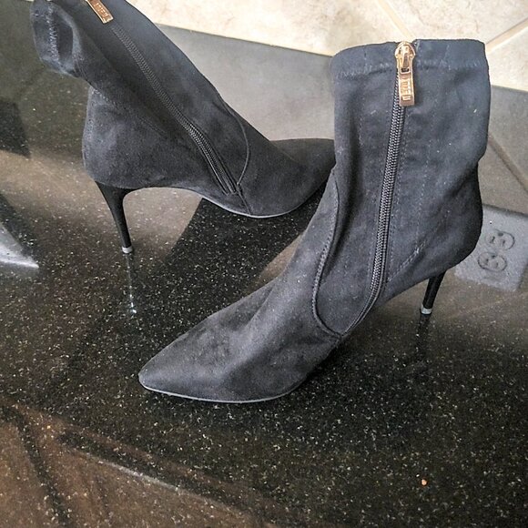 Formal Black Ankle Boots - Picture 2 of 3
